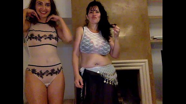 Mother and Daughter on webcam 2 – more videos on www.amateurcams.cf