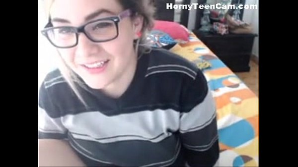 Busty teen fingering hard on webcam – HornyTeenCam.com
