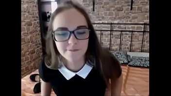 Teen showing legs in webcam