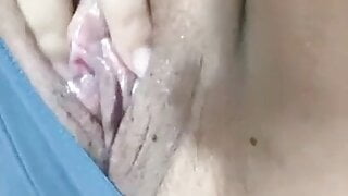 Taiwan Girl Rubs For BBC